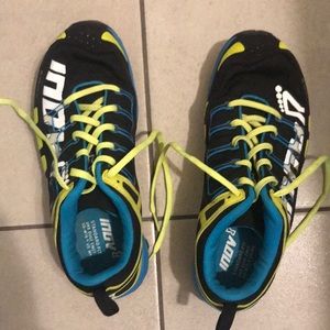 Inov8 running shoes x-talon 212
